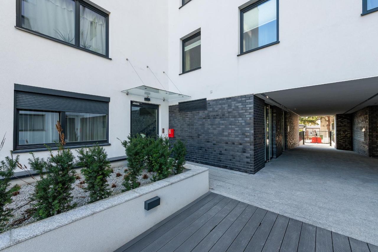 P&O Apartments Aleja Krakowska 바르샤바 외부 사진