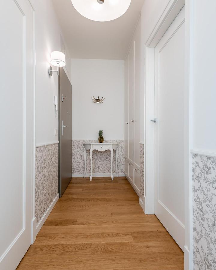 P&O Apartments Aleja Krakowska 바르샤바 외부 사진